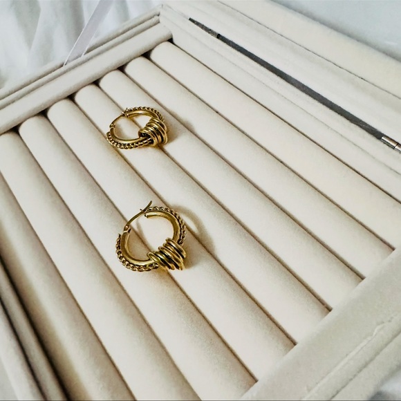 Othilia Hoop Earrings 18Kt gold dipped - Picture 2 of 7